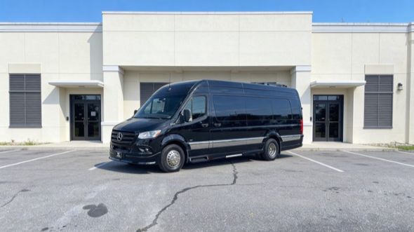 15 passenger sprinter van joliet